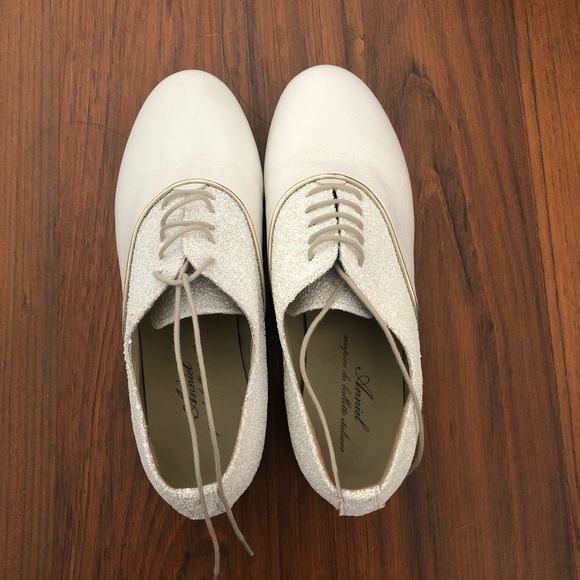 Anniel Oxford Lace up Shoes - Picture 2 of 4